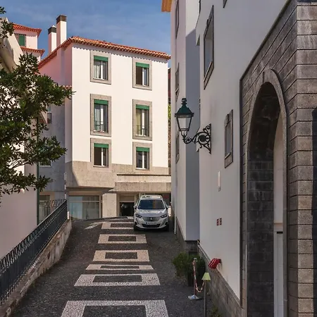 Solar Da Fontinha By An Island * Santa Cruz (Madeira)