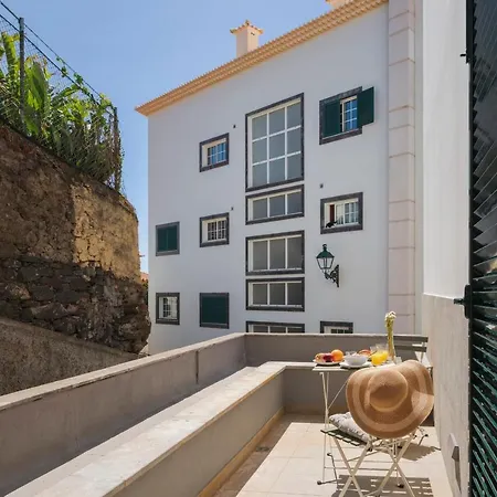 Solar Da Fontinha By An Island Appartement