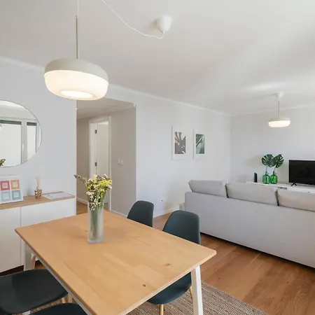 Solar Da Fontinha By An Island