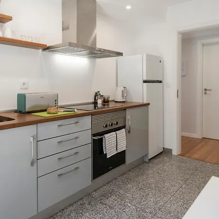 Solar Da Fontinha By An Island *