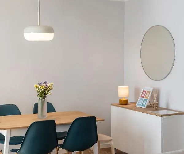 Solar Da Fontinha By An Island *