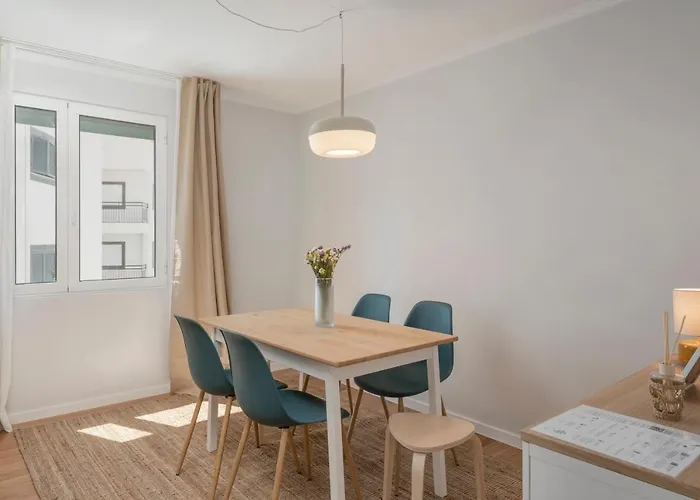 Solar Da Fontinha By An Island Apartament