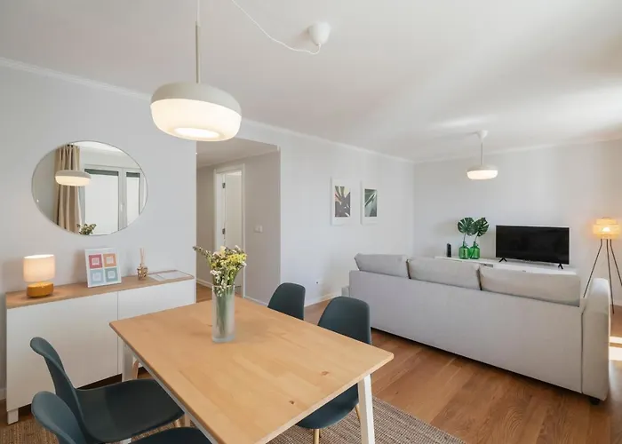 Solar Da Fontinha By An Island